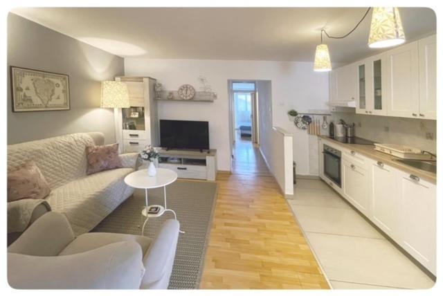 Apartman Sorgo Apartment Zambratija  Exterior photo